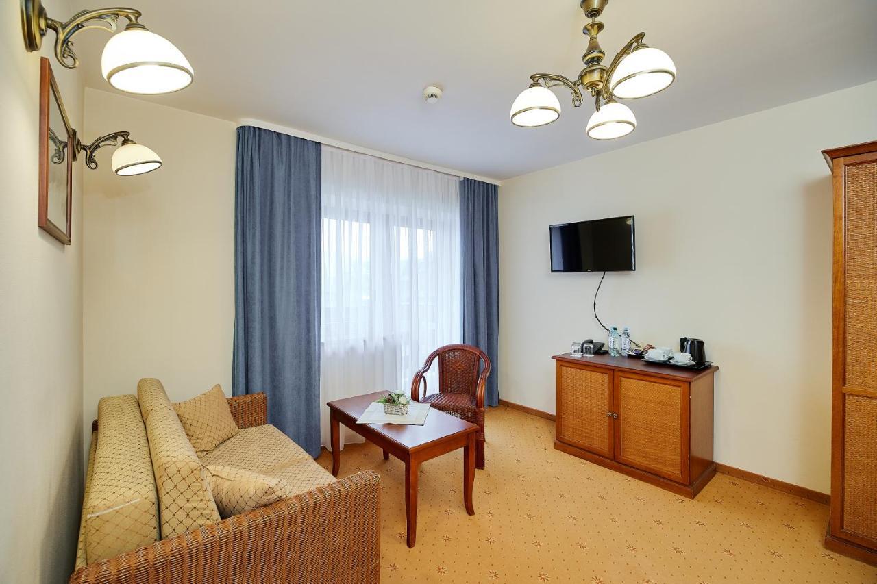 Burkaty Hotel Białka